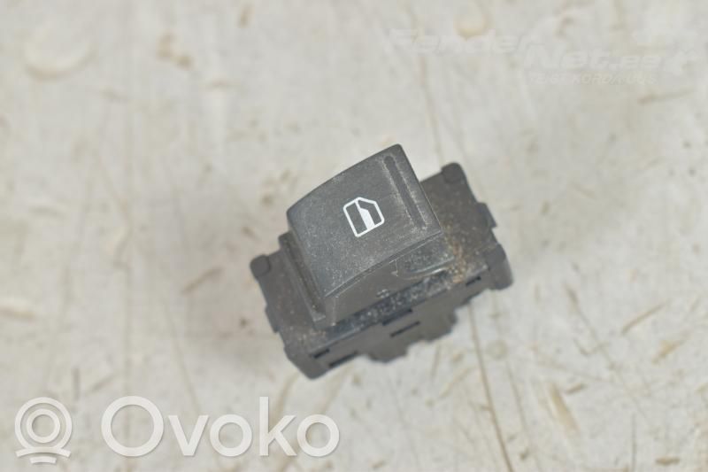 Volkswagen Up Interruptor del elevalunas eléctrico 