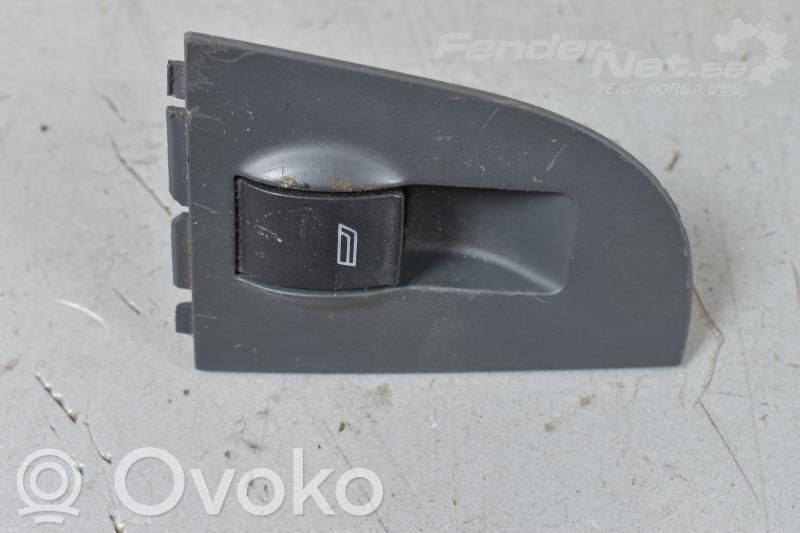 Audi A6 S6 C5 4B Electric window control switch 