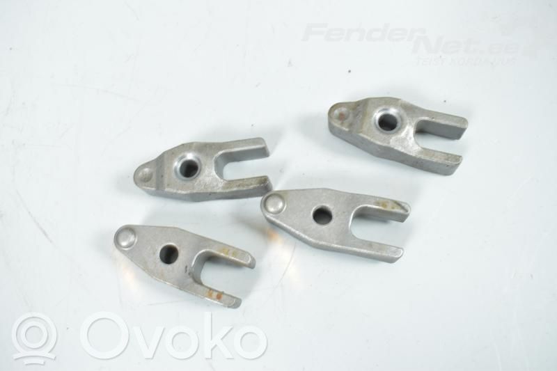 Abrazadera del inyector de combustible   16461RL0G01