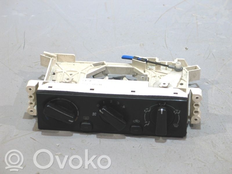 Mitsubishi Space Star Climate control unit 