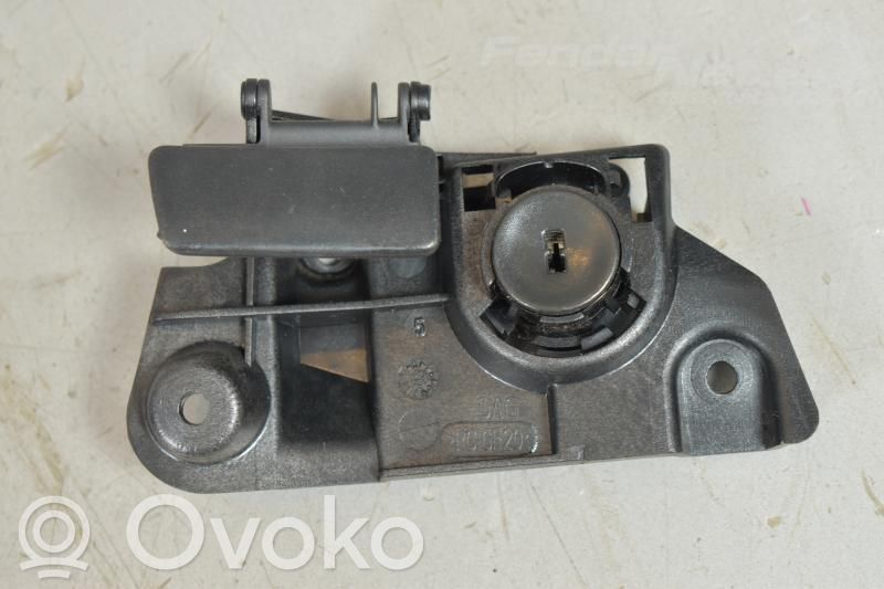 Hansikaslokero   9184994