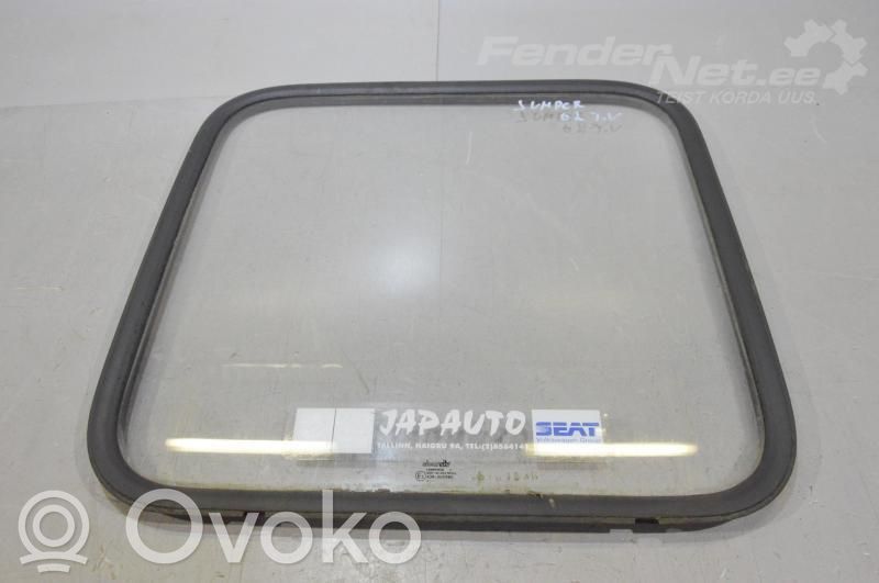Loading door trunk window/glass   874550