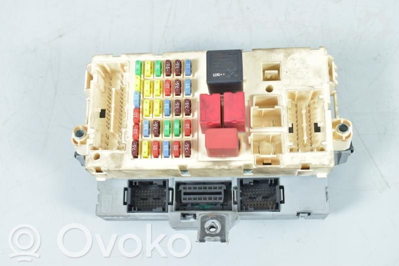 Alfa Romeo 159 Saugiklių dėžė (komplektas) 