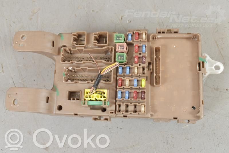Toyota Corolla E120 E130 Fuse box set 