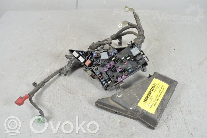 Subaru Forester SH Skrzynka bezpieczników / Komplet 