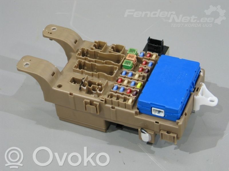 Toyota Corolla E120 E130 Fuse box set 