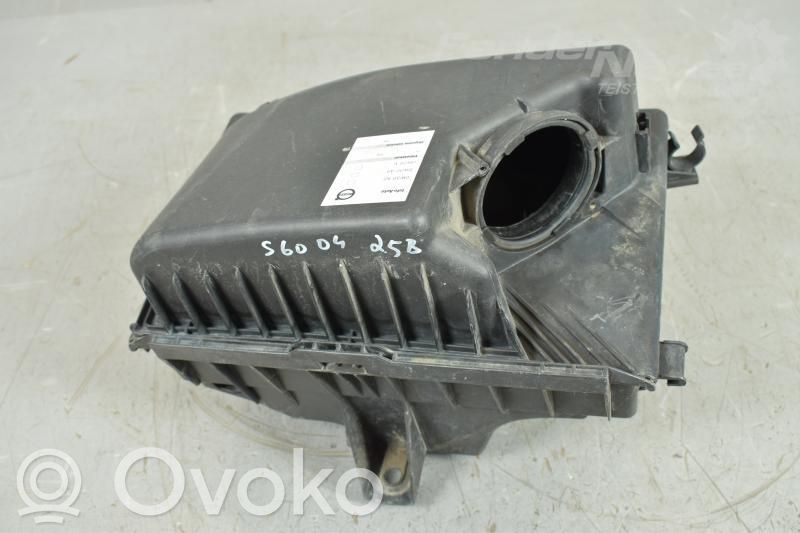 Air filter box   8649673