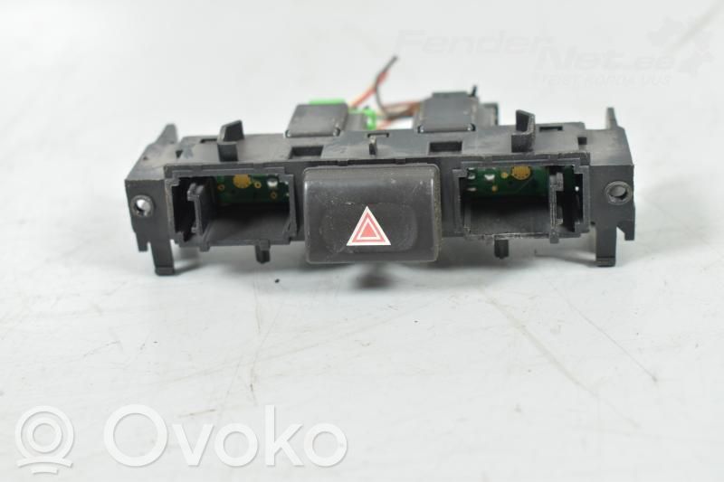 Jaguar X-Type Hazard light switch 