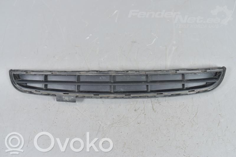 Citroen C2 Grotelės apatinės (trijų dalių) 