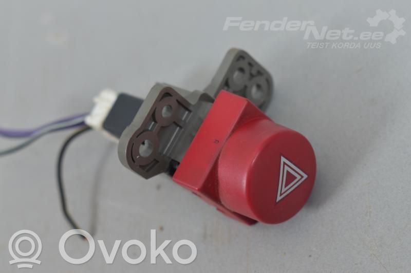 Subaru Legacy Hazard light switch 