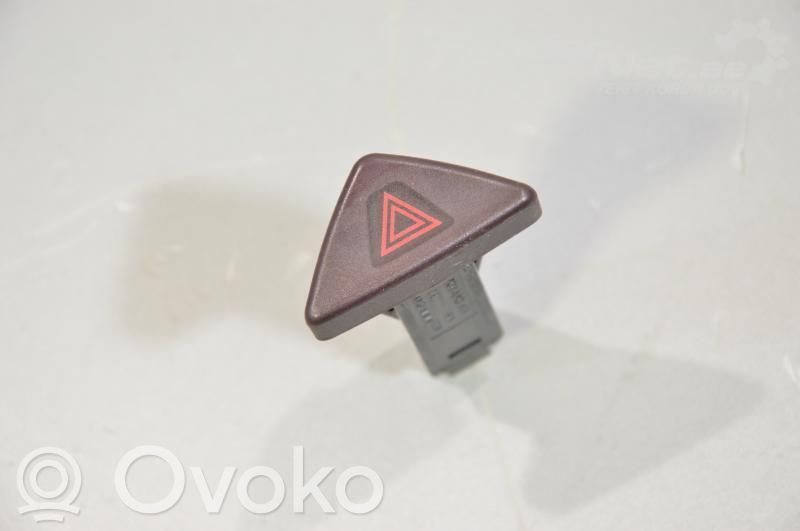 Hazard light switch   9123683
