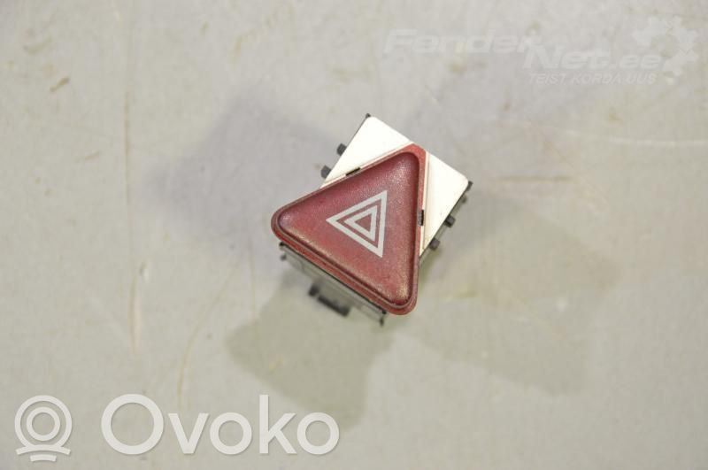 Volkswagen Transporter - Caravelle T5 Botón interruptor de luz de peligro 