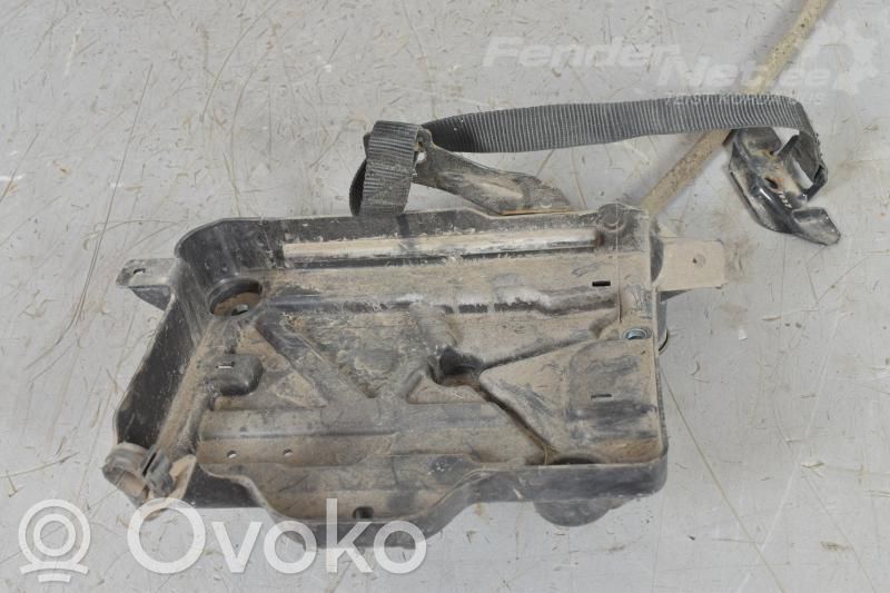 Fiat Fiorino Dangtis akumuliatoriaus dėžės 
