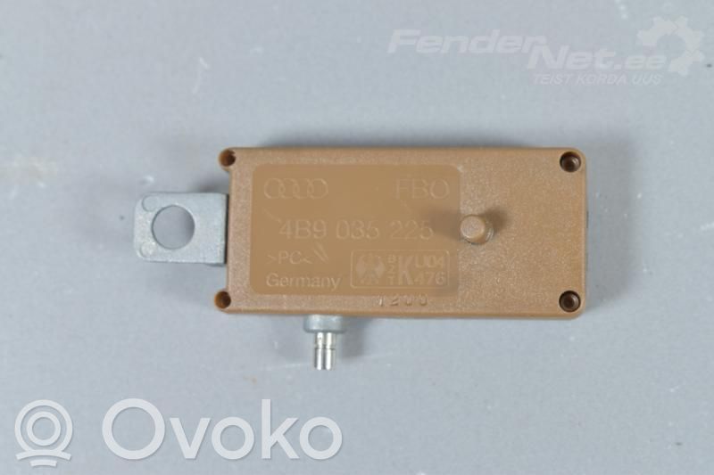 Audi A6 S6 C5 4B Radion antenni 