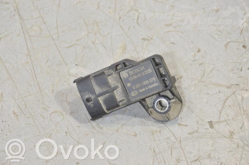 Czujnik ciśnienia doładowania turbosprężarki   0281008076,68153918AA