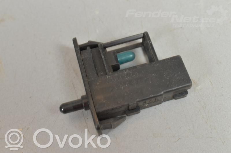 Interruptor de control del panel de luces   16676447,8126033030