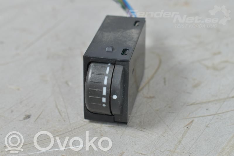 Subaru Outback Panel lighting control switch 