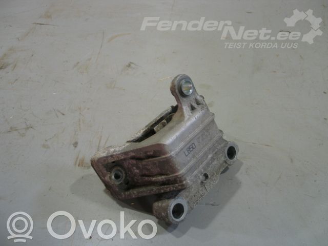 Saab 9-3 Ver2 Engine mounting bracket 