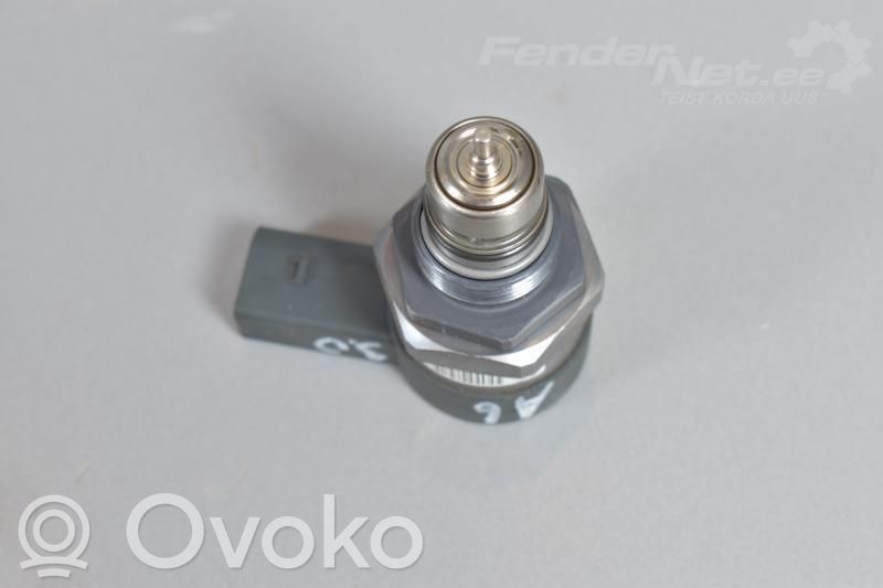 Audi A6 S6 C7 4G Czujnik ciśnienia paliwa 