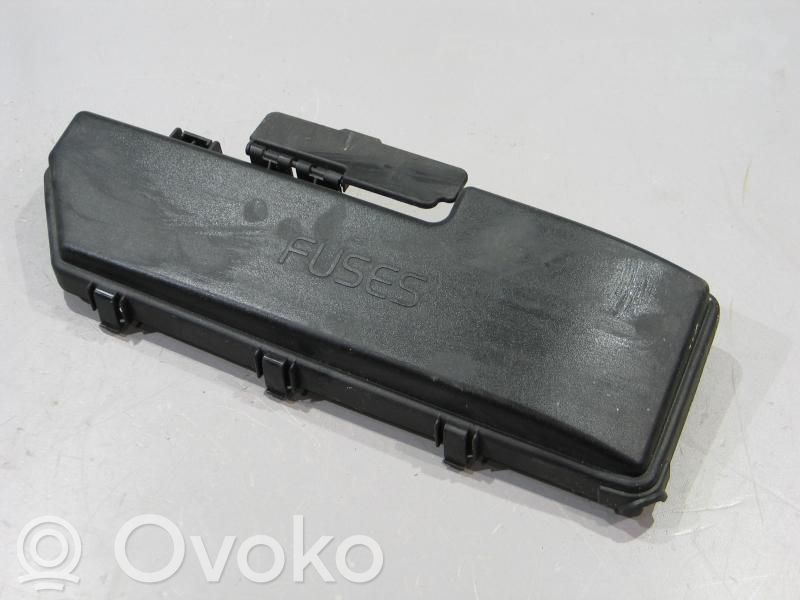Dangtelis saugiklių dėžės   9494211