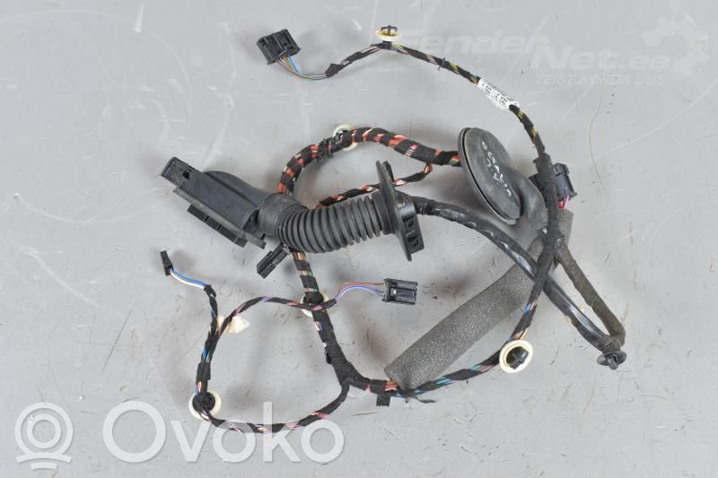 Cableado de puerta trasera   5E0971693D