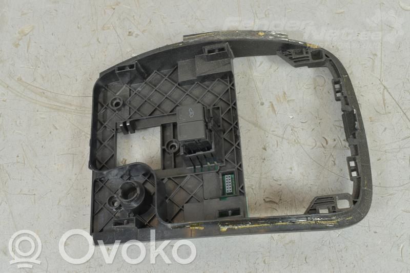 Volvo V50 Przycisk alarmu 