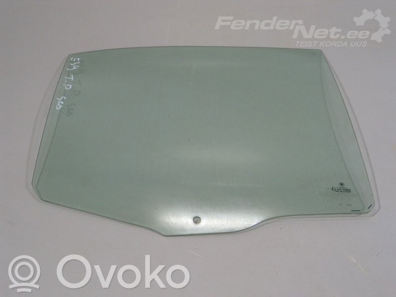 Rear door window glass   51348159172