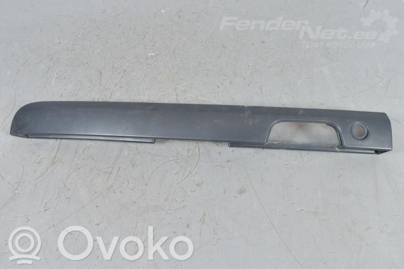 Dacia Dokker Garniture de hayon 