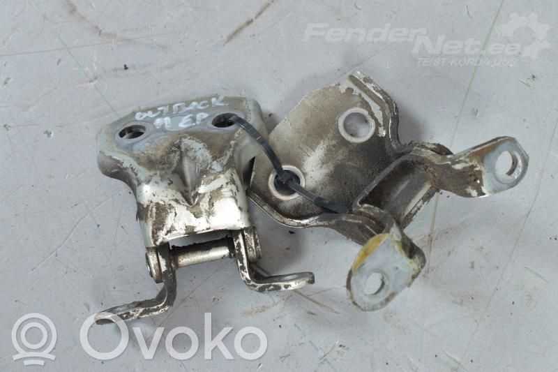 Subaru Outback Front door hinge set 