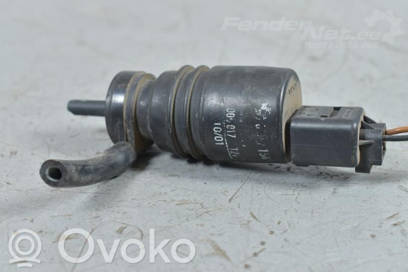 BMW X5 E53 Windscreen/windshield washer pump 