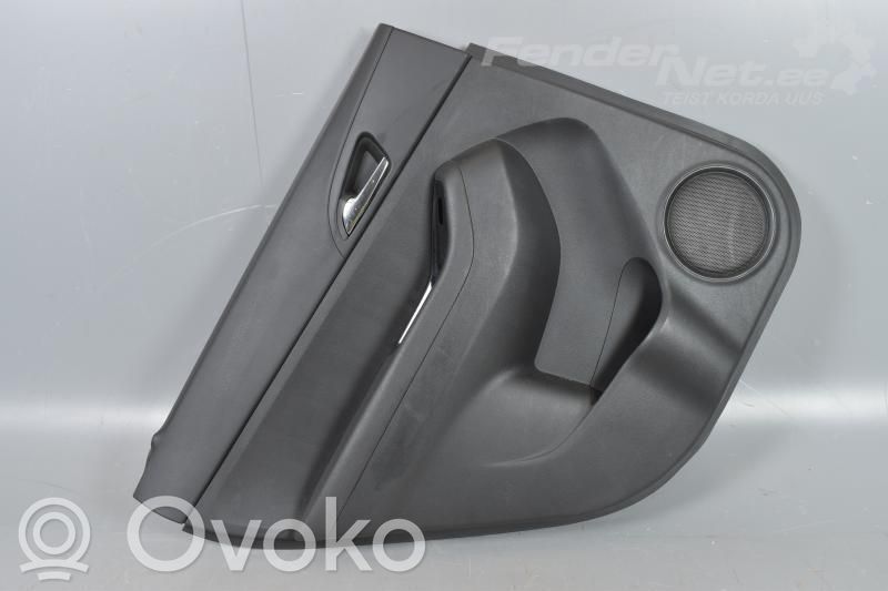Chevrolet Orlando Boczki / Poszycie drzwi tylnych 