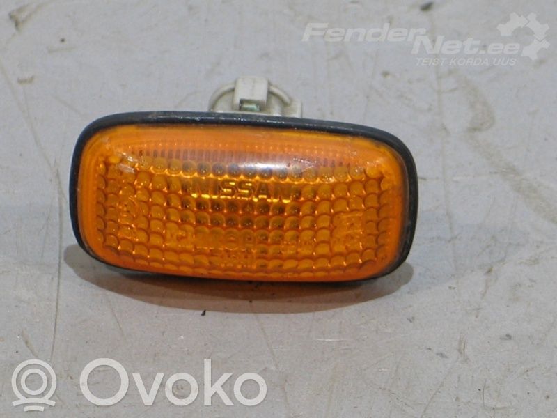 Nissan Maxima Seitenblinker 