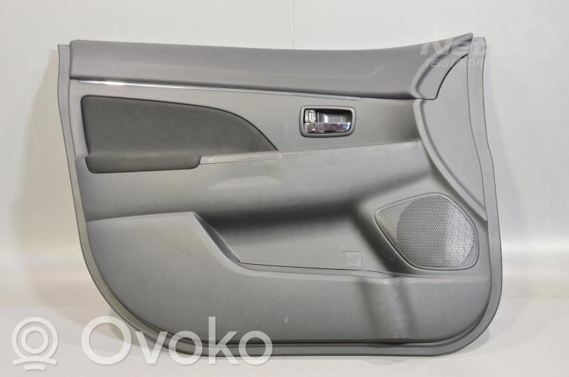 Mitsubishi ASX Boczki / Poszycie drzwi przednich 