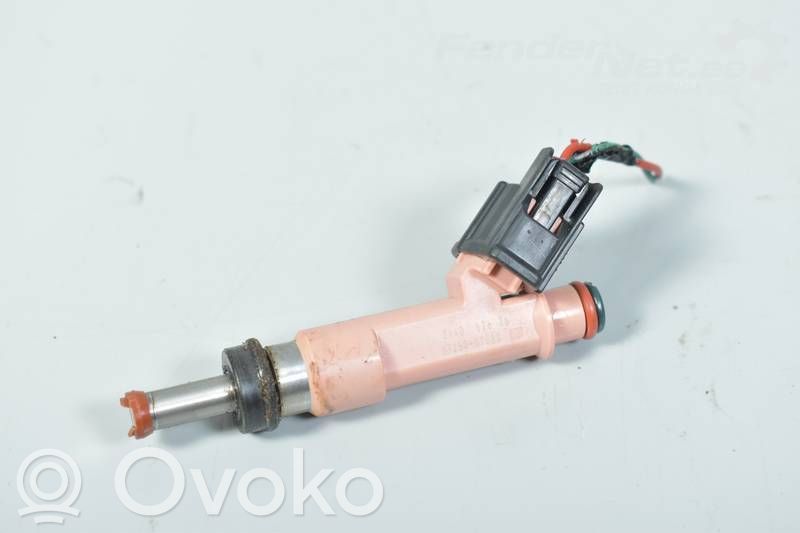 Toyota Avensis T270 Inyector de combustible 