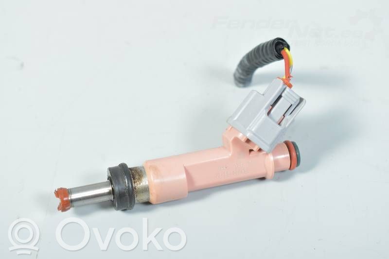 Toyota Avensis T270 Inyector de combustible 