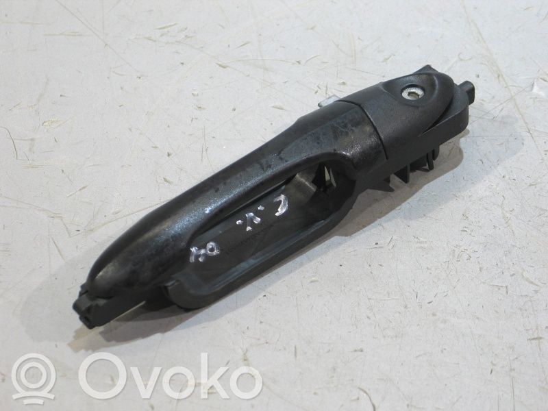 Ford Focus Front door exterior handle/bracket 