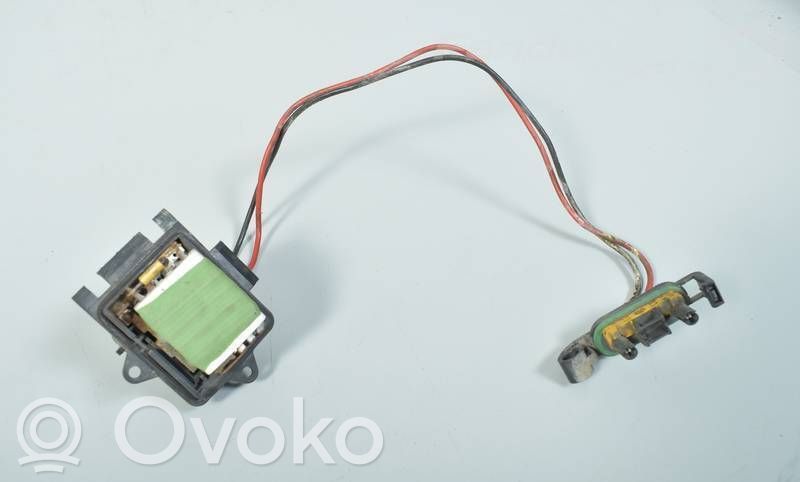 Rezystor / Opornik dmuchawy nawiewu   2733500QAB,7701050325,91158691,91158691