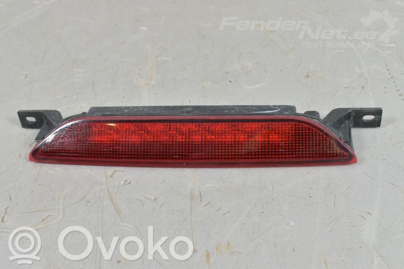 Jeep Grand Cherokee Third/center stoplight 