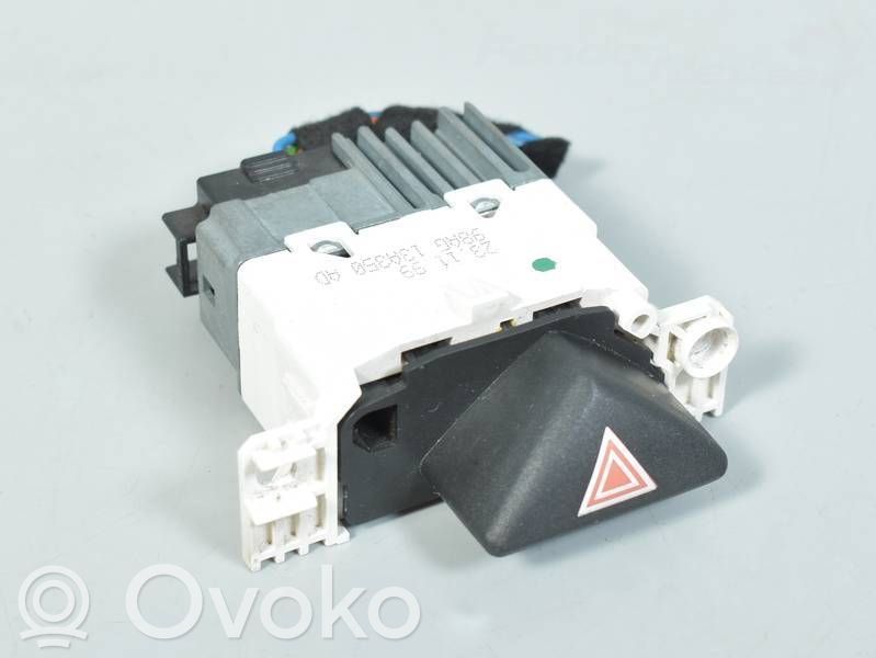 Ford Focus Hazard light switch 