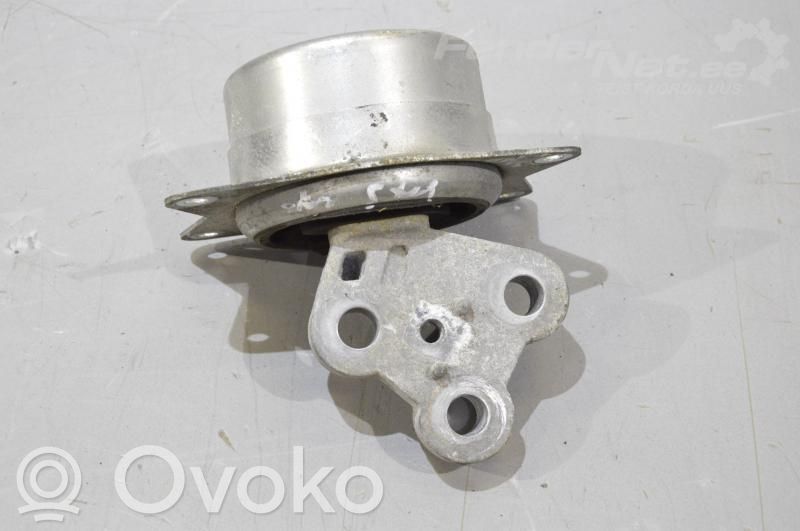 Saab 9-3 Ver2 Engine mounting bracket 