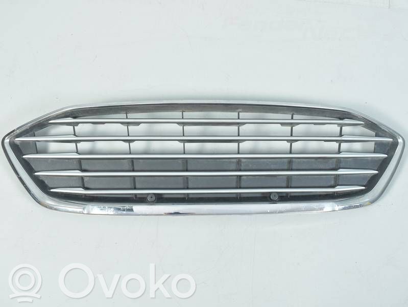 Ford Focus Grotelės priekinės 