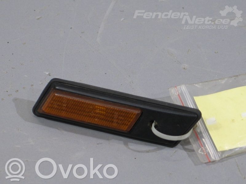 BMW 5 E34 Front fender indicator light 
