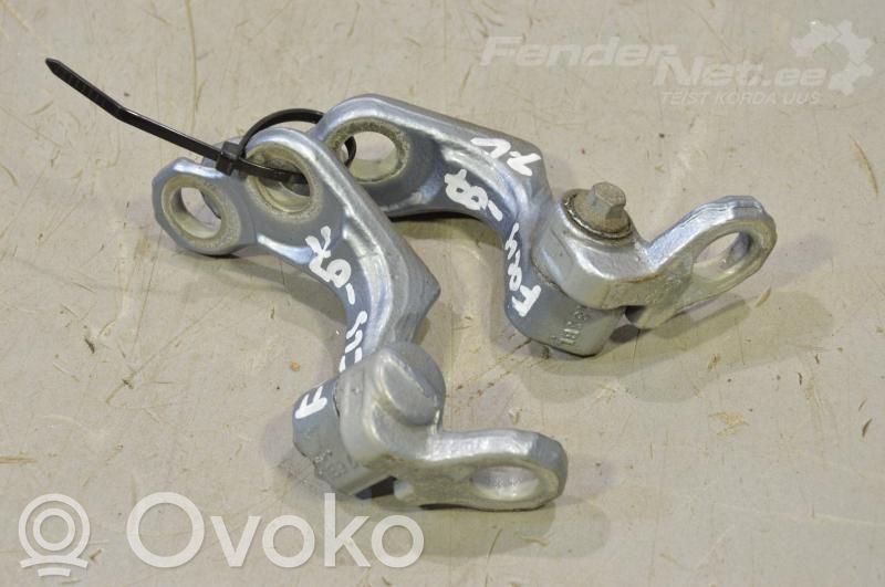 Ford Focus Set di cerniere portiera posteriore 
