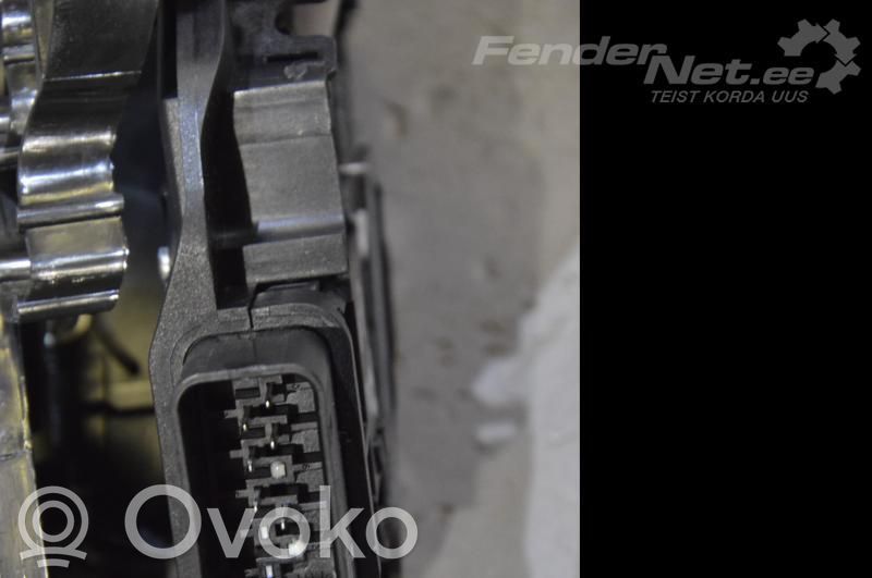 Ford Focus Front door lock 