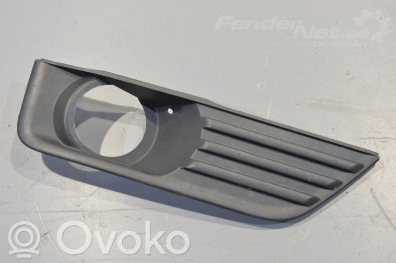 Ford Focus Priešrūkinio žibinto apdaila/ grotelės 