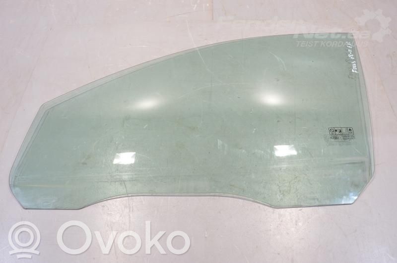 Ford Focus priekšējo durvju stikls (četrdurvju mašīnai) 