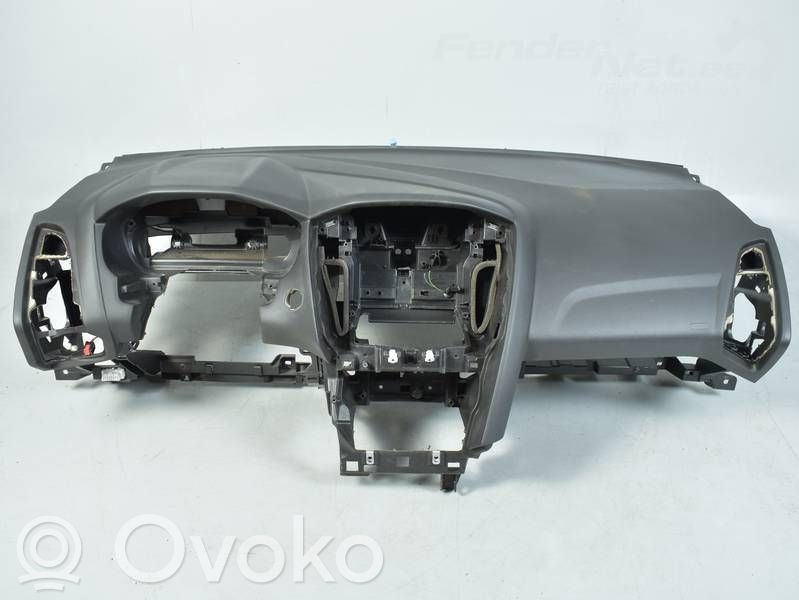Ford Focus Панель 