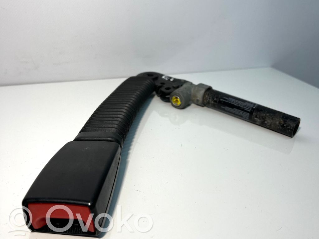 BMW 7 E65 E66 Klamra przedniego pasa bezpieczeństwa 