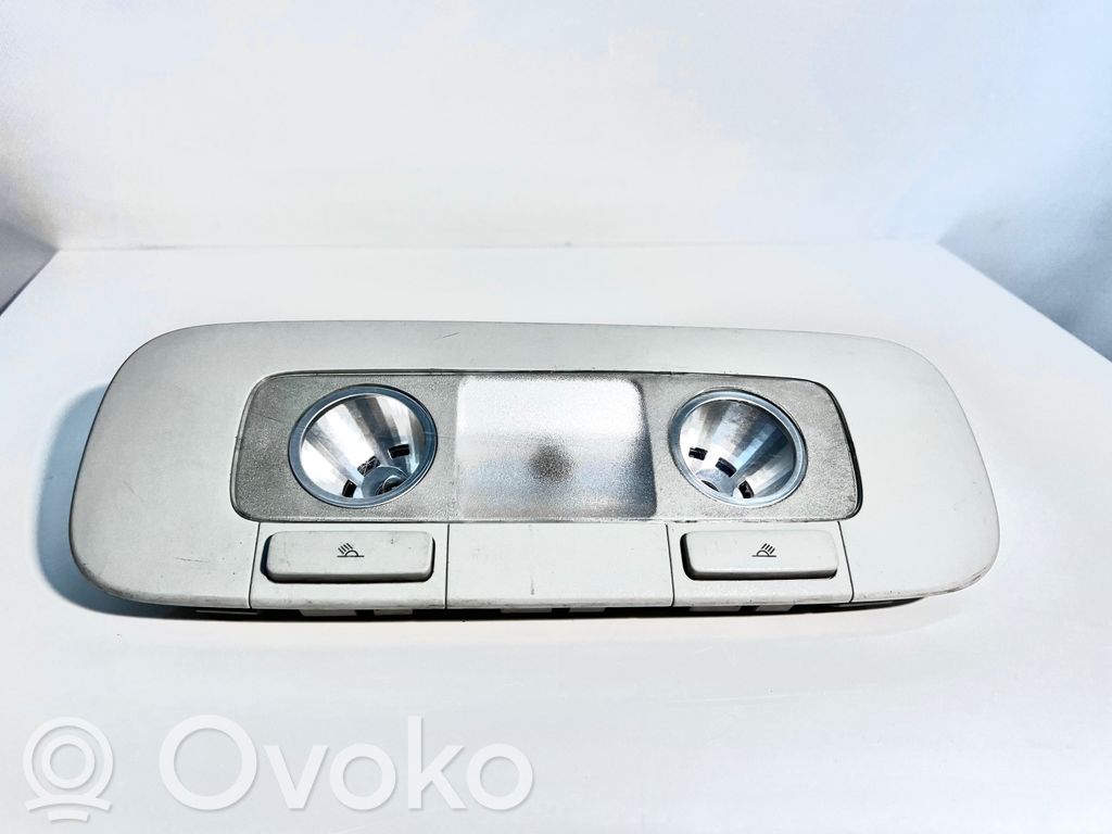 Volkswagen Golf V Rear seat light 