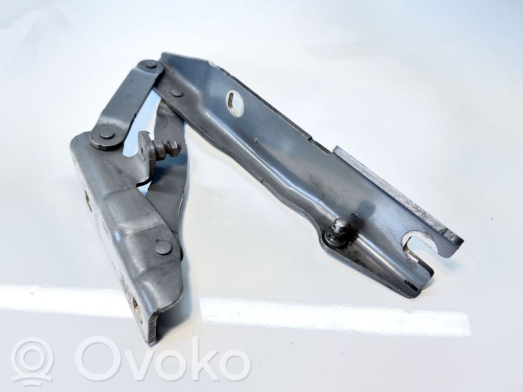 Engine bonnet/hood hinges   008727,41617